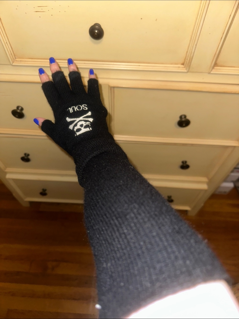 soulcycle Black Fingerless Skull Logo Gloves